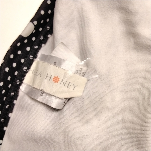 HULA HONEY'S WOMEN'S BIKINI BOTTOMS. SIZE M - Picture 3 of 4